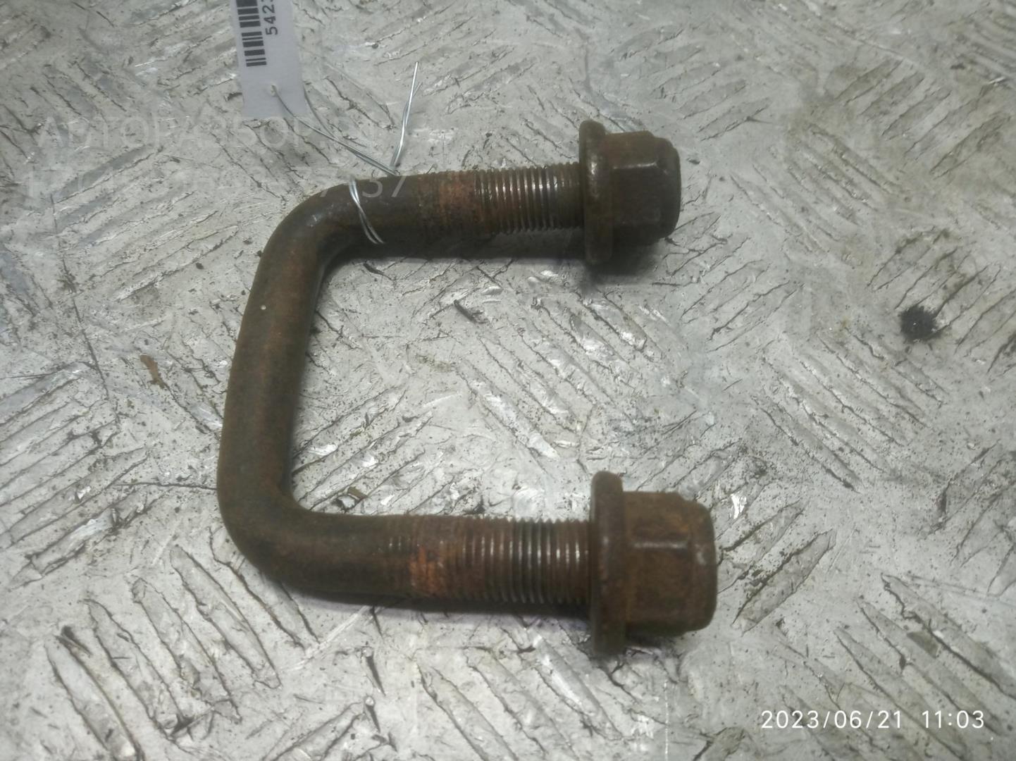 Стремянка задней рессоры