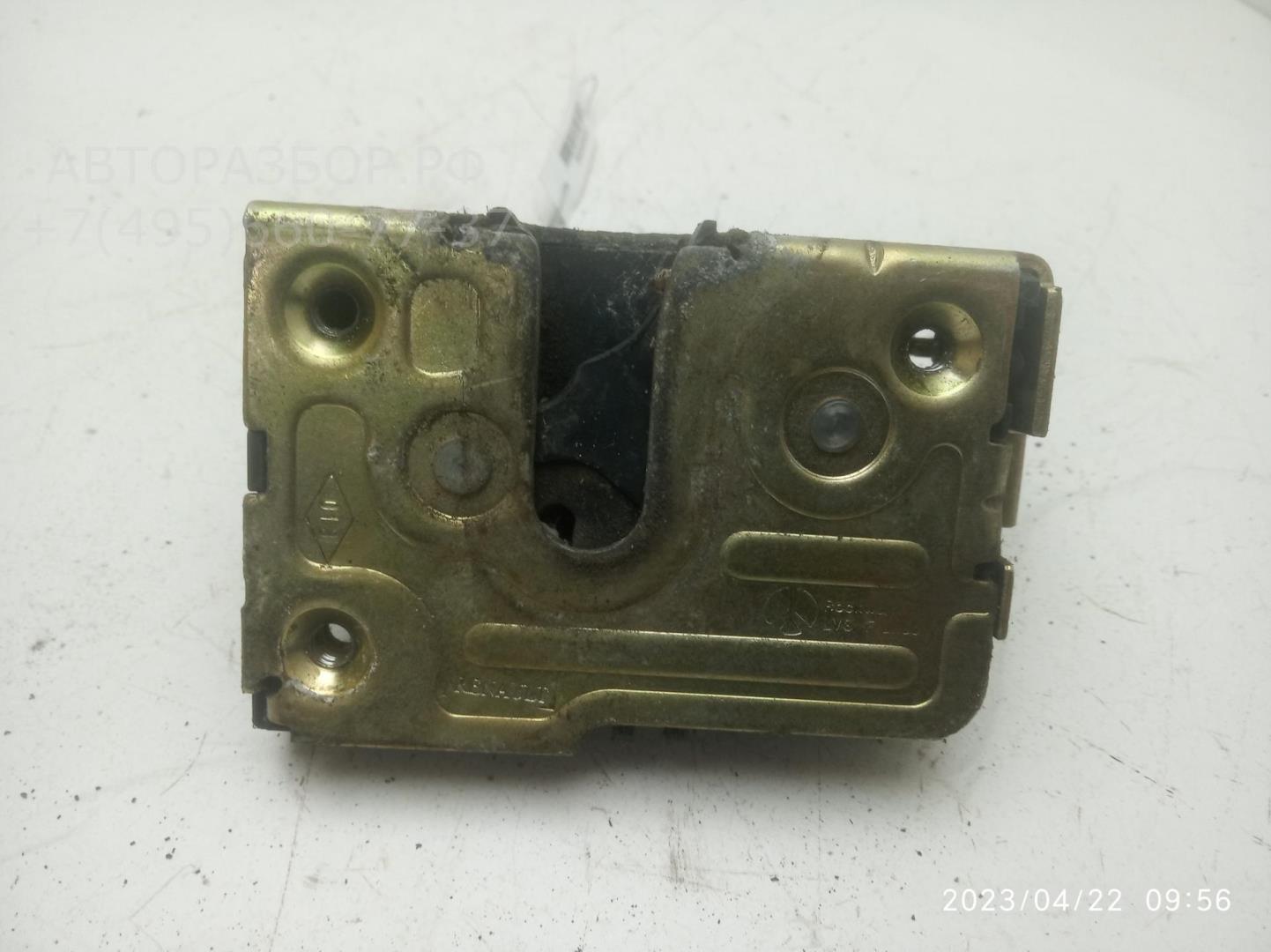 Замок двери передней правой