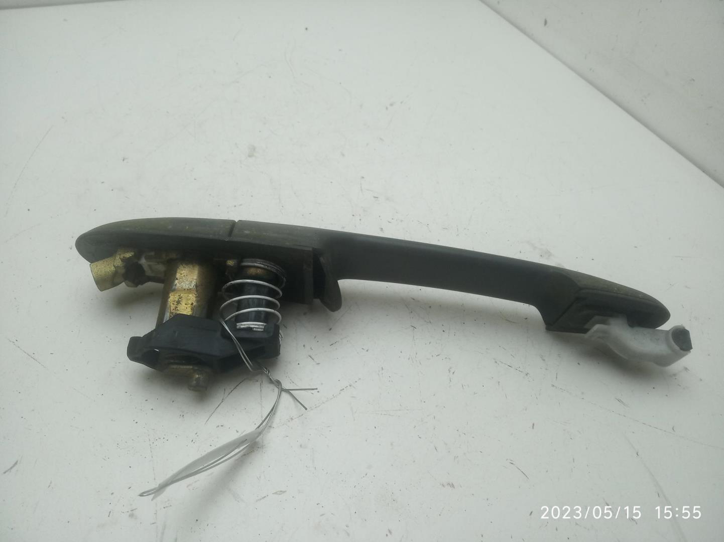 Ручка двери передней наружная правая