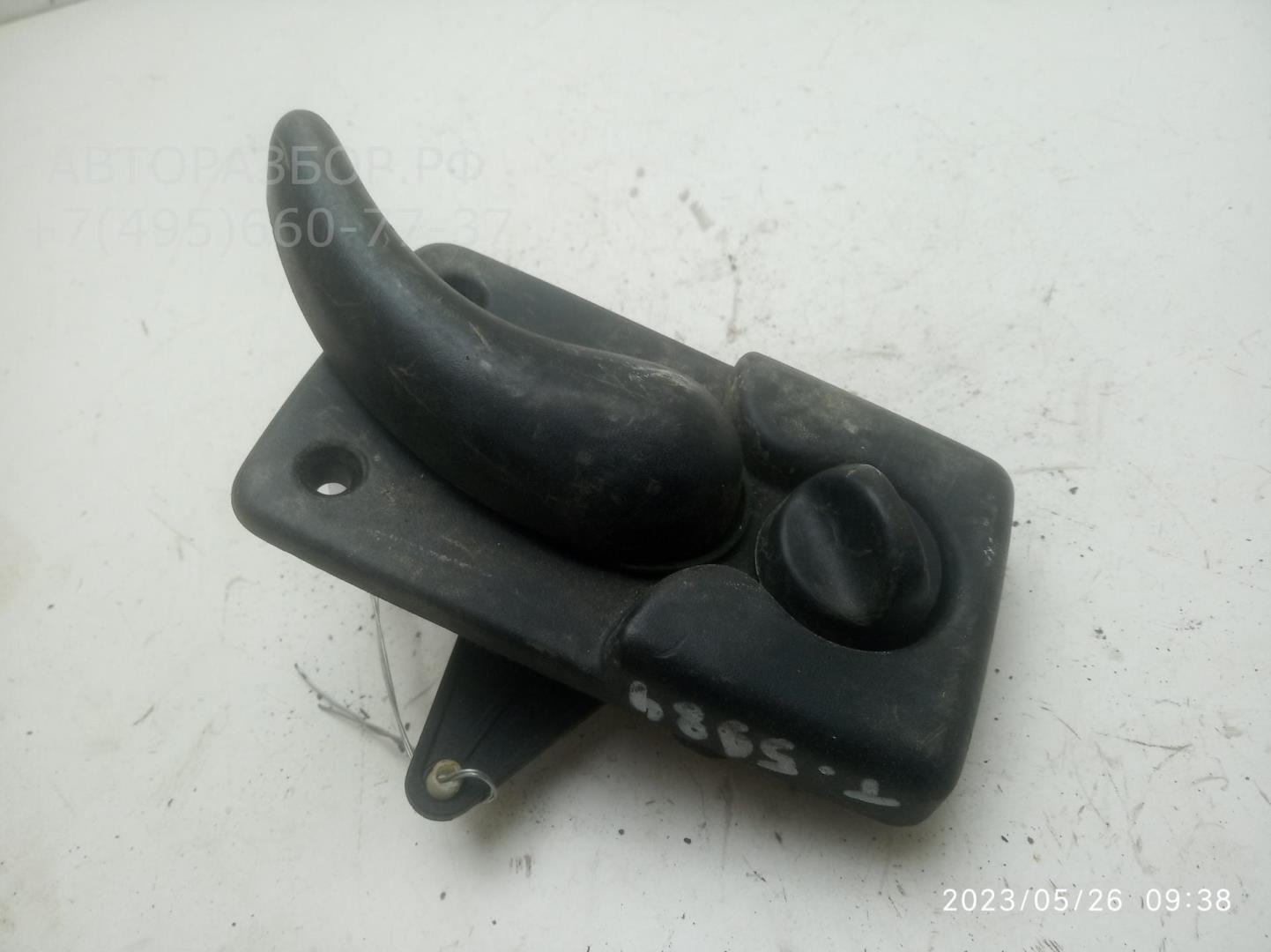 Ручка двери задней внутренняя правая