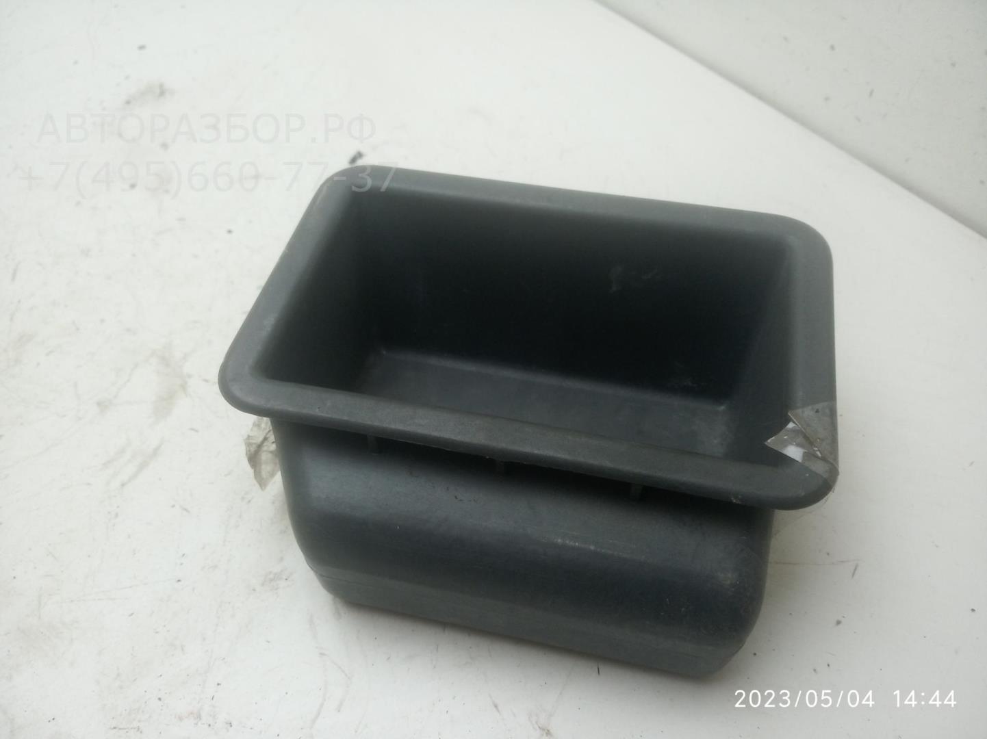 Ручка двери задней внутренняя правая