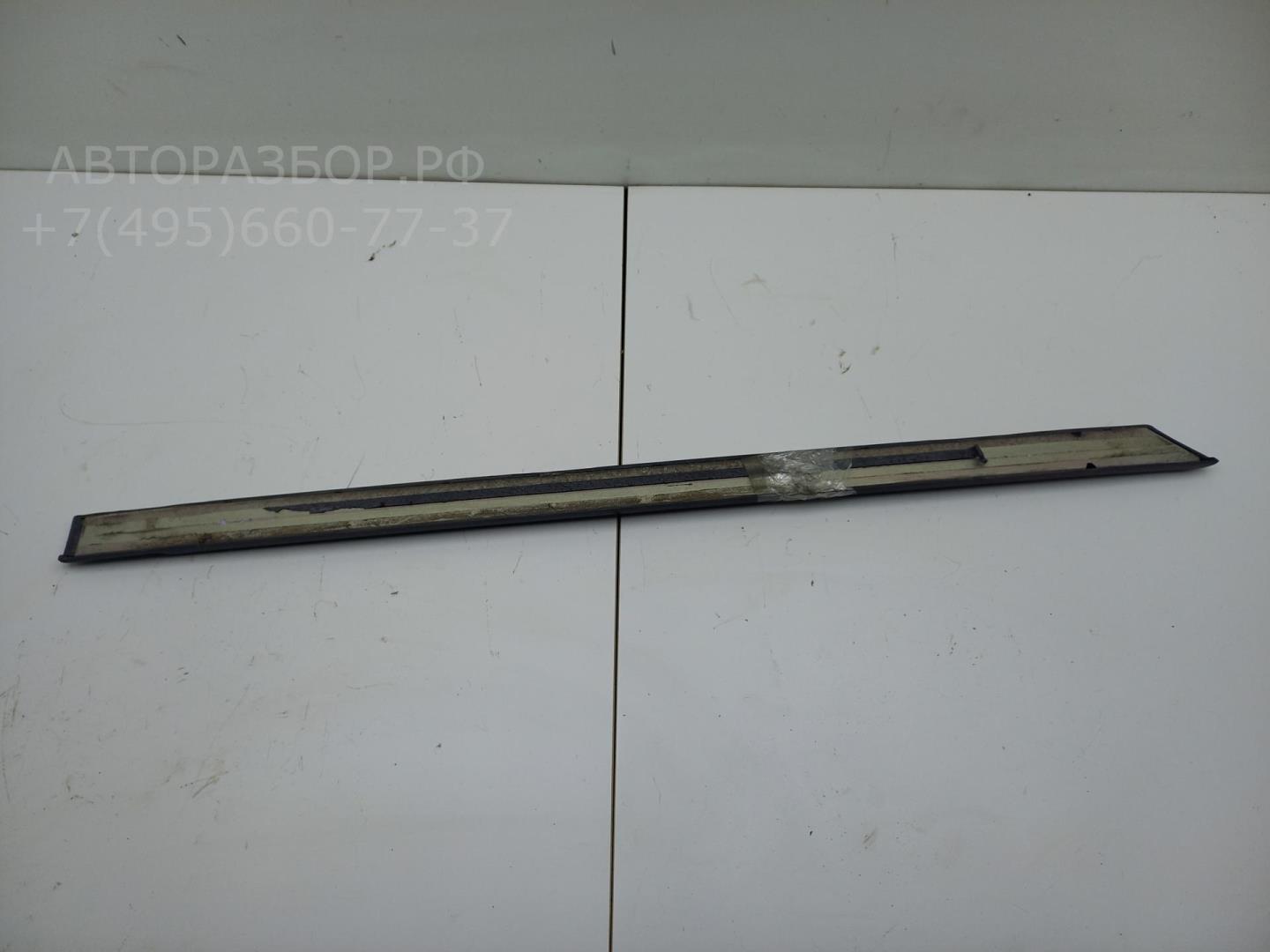 Накладка двери задней левой