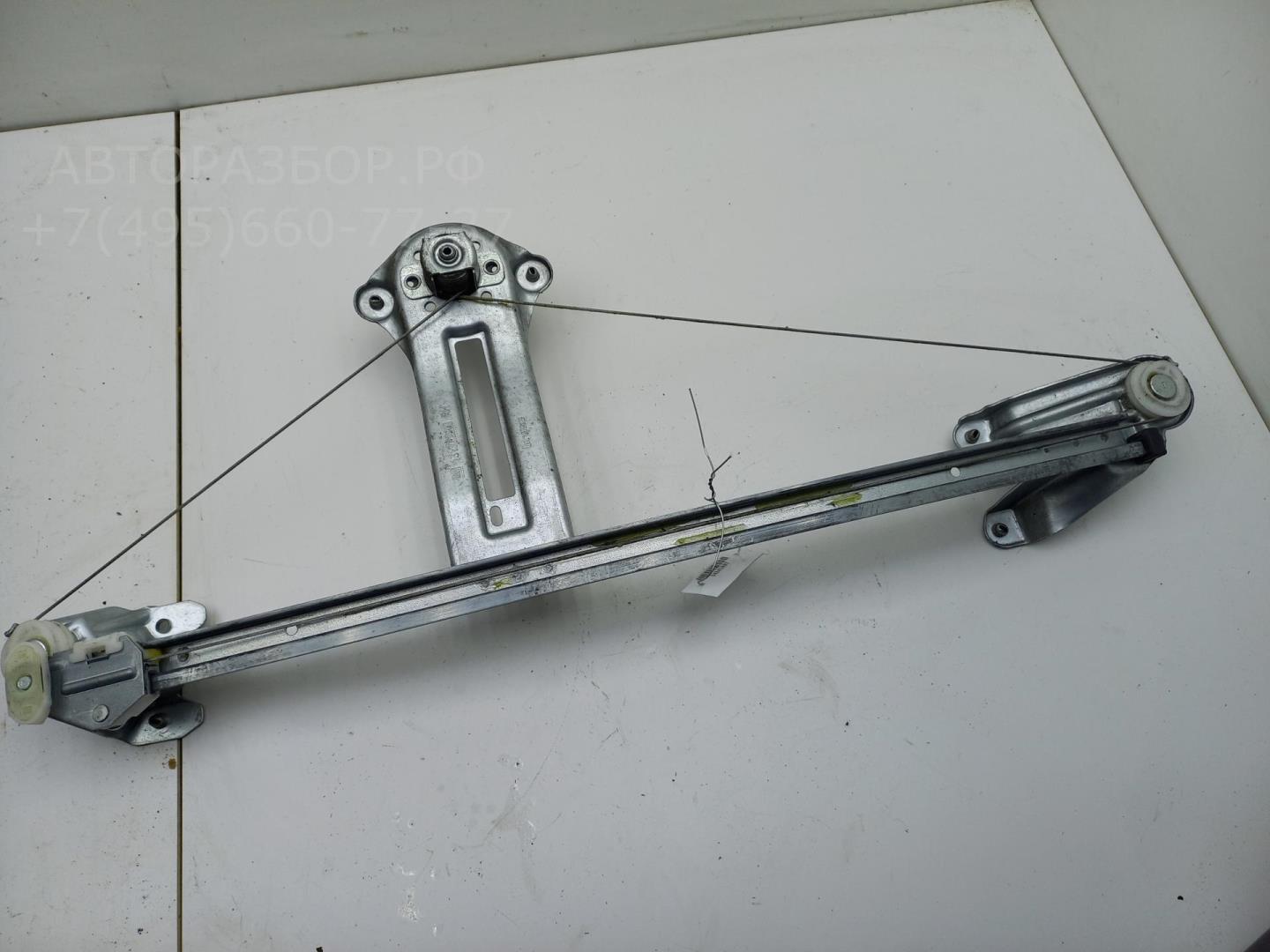 Стеклоподъемник механ. задний правый