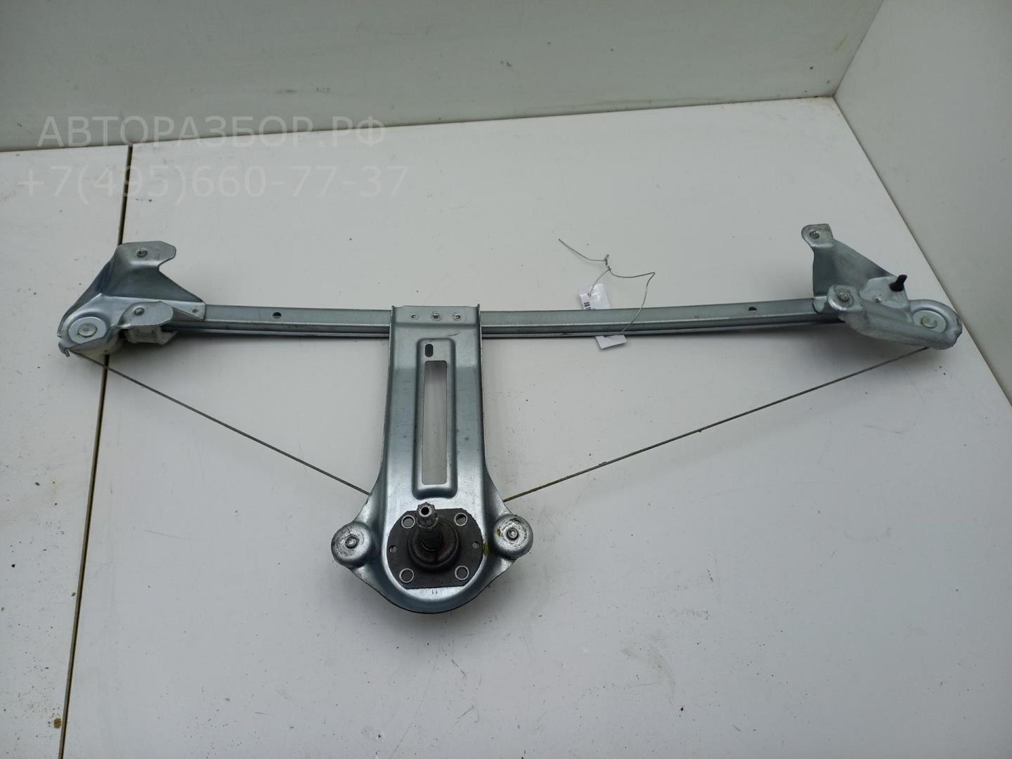 Стеклоподъемник механ. задний правый