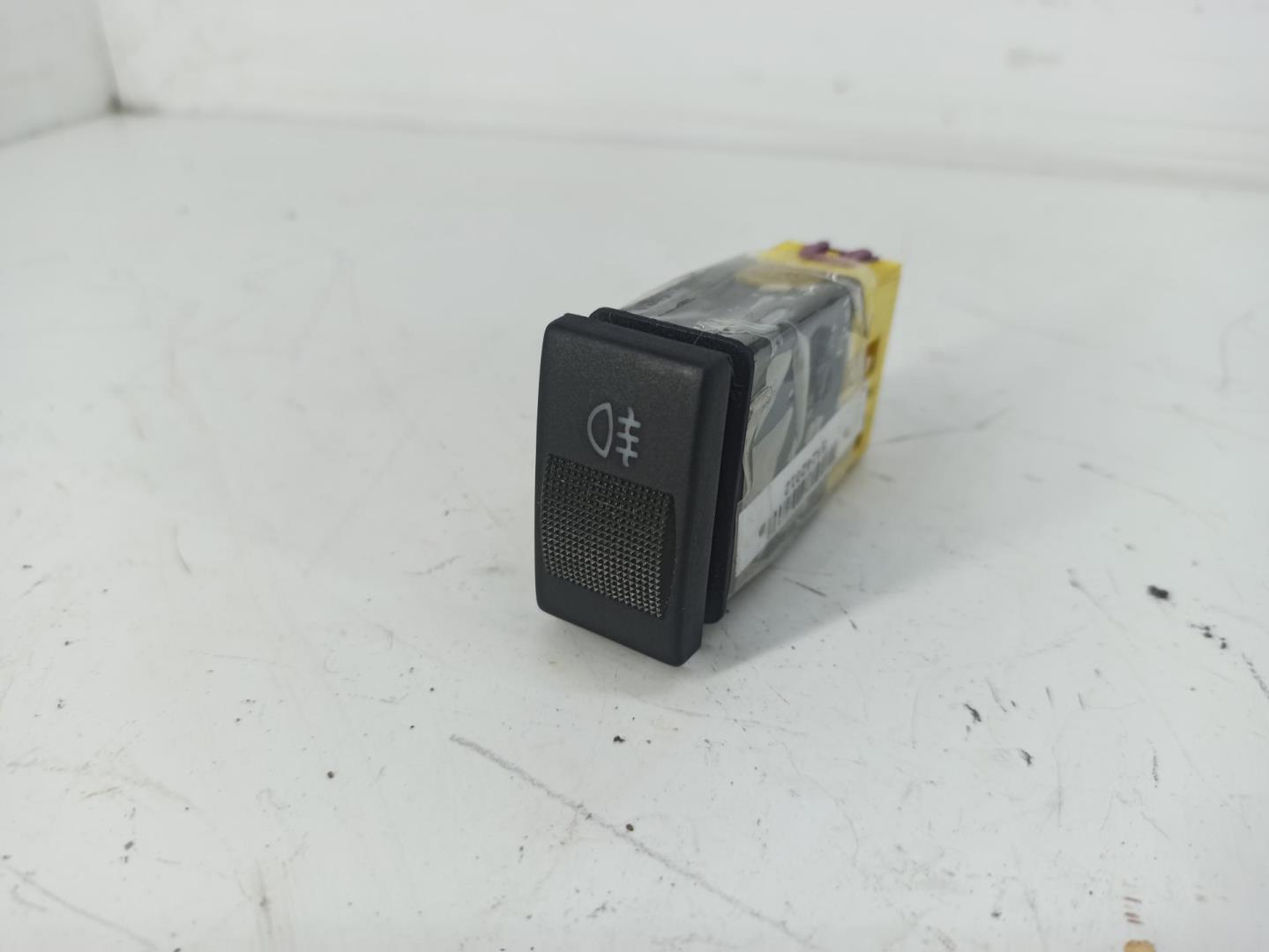 Кнопка света противотуманных фар