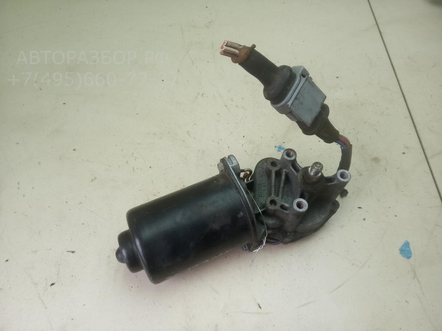 Моторчик стеклоочистителя передний