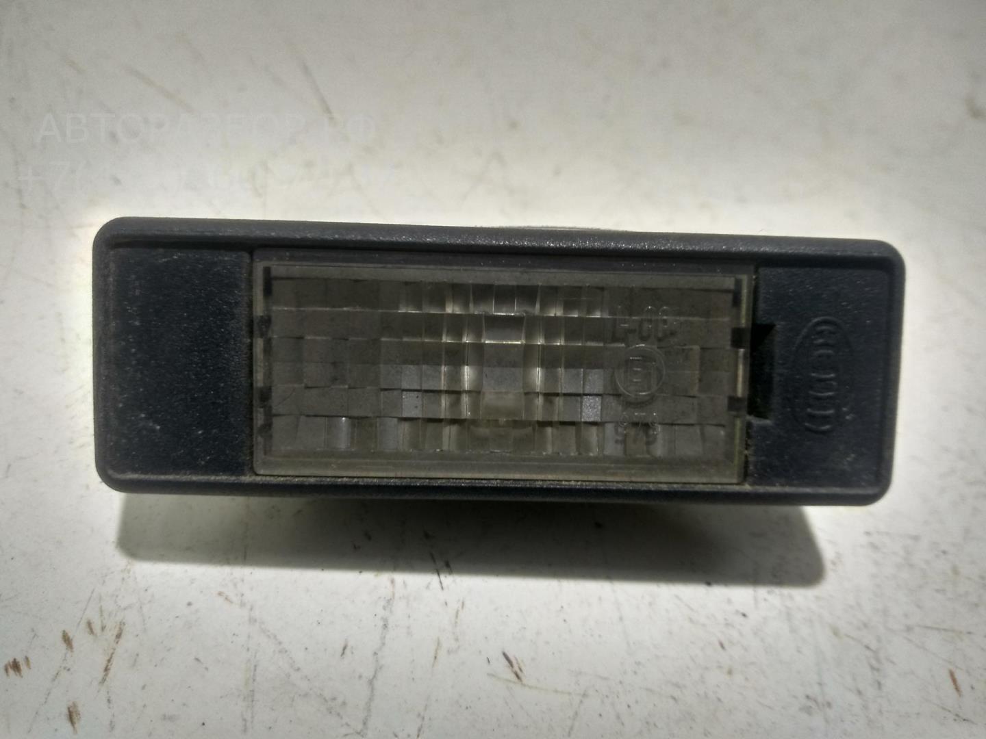 Фонарь подсветки номера