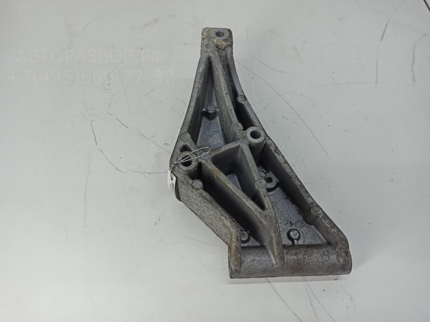 Кронштейн ГУР