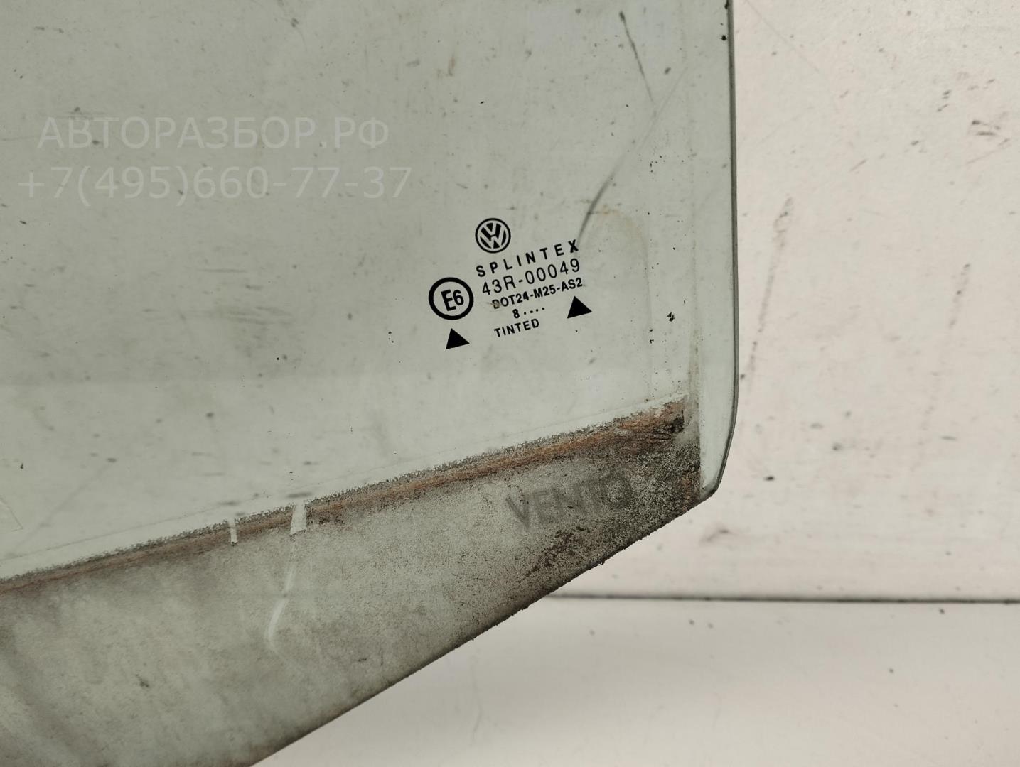 Стекло двери задней левой