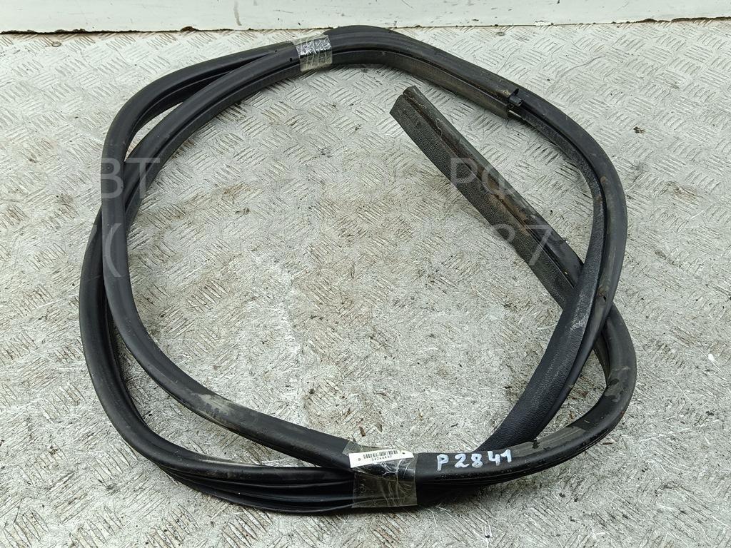 Уплотнитель двери