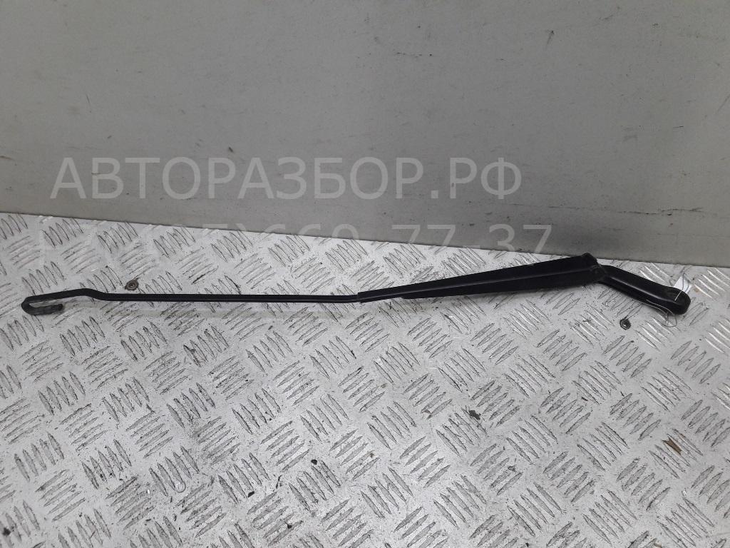 Поводок стеклоочистителя передний правый