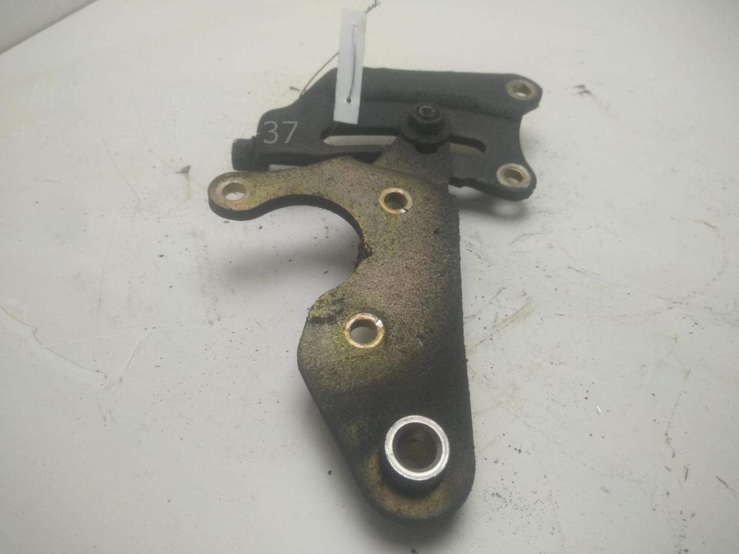 Механизм натяжения ремня ГРМ