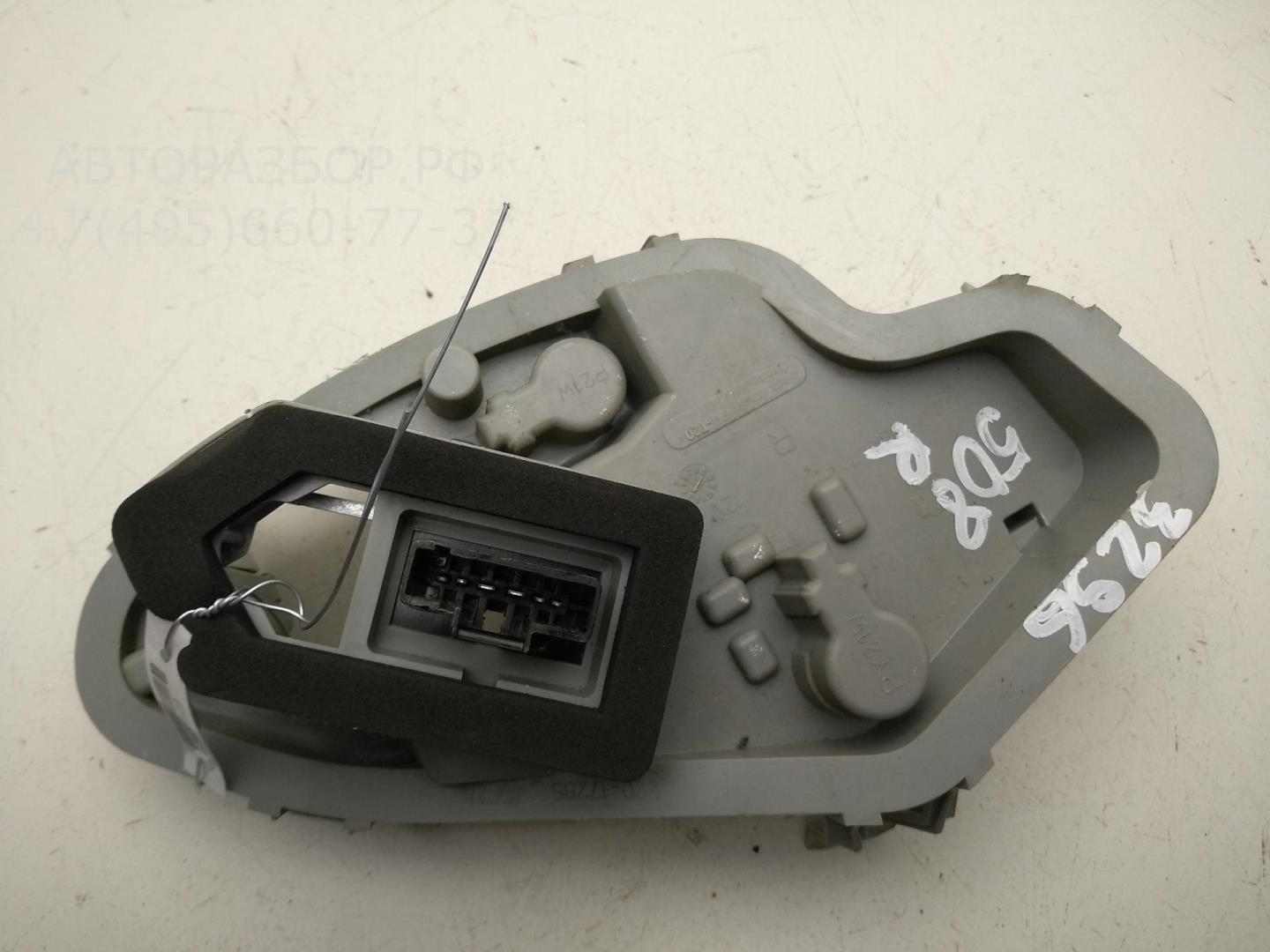 Плата заднего фонаря правого