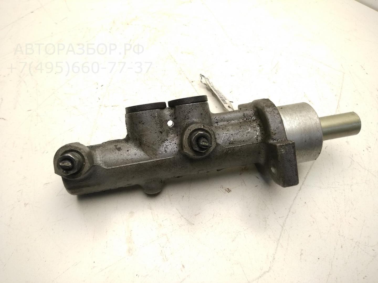 Цилиндр тормозной главный