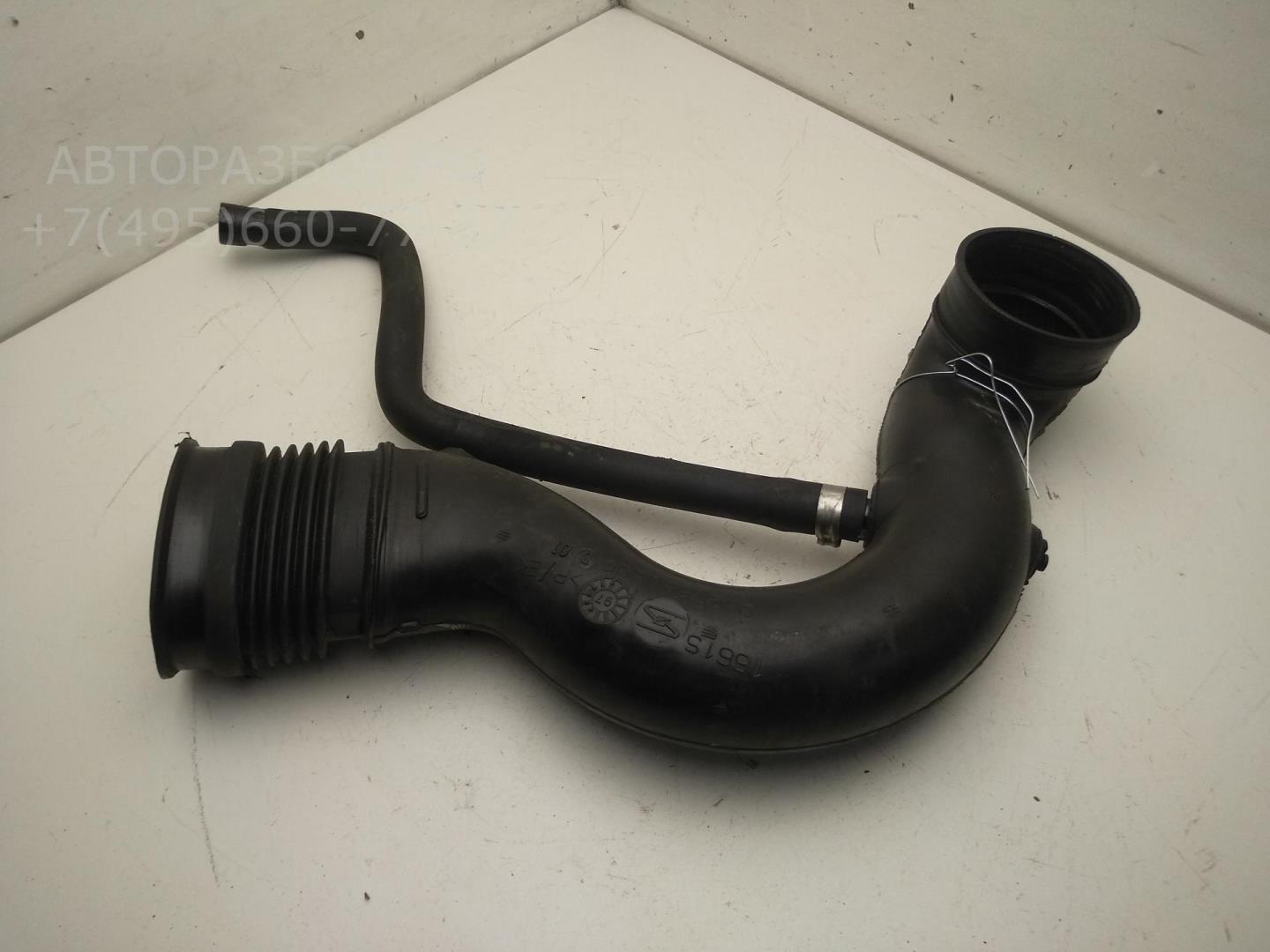 Патрубок воздушного фильтра