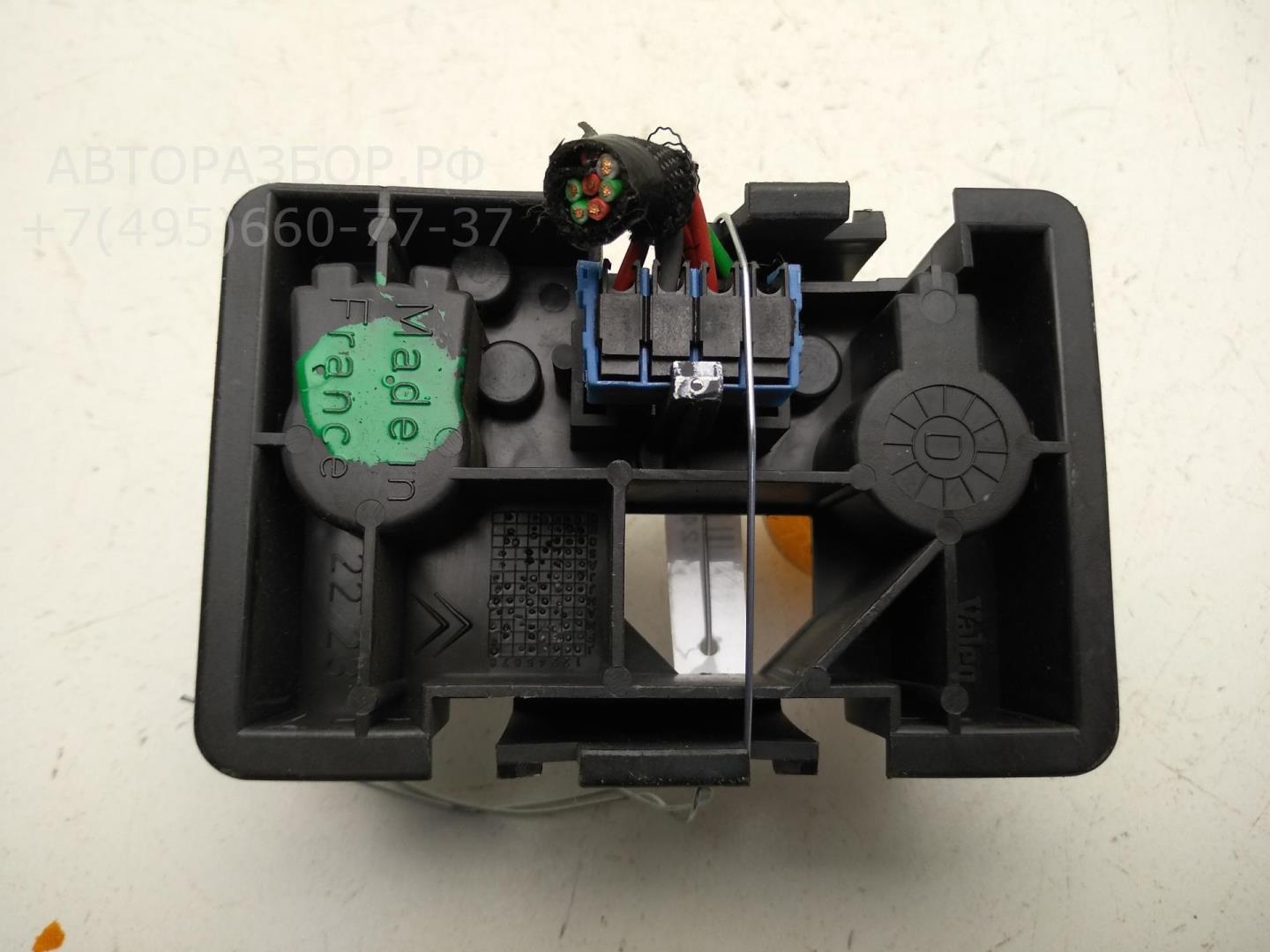 Плата заднего фонаря правого