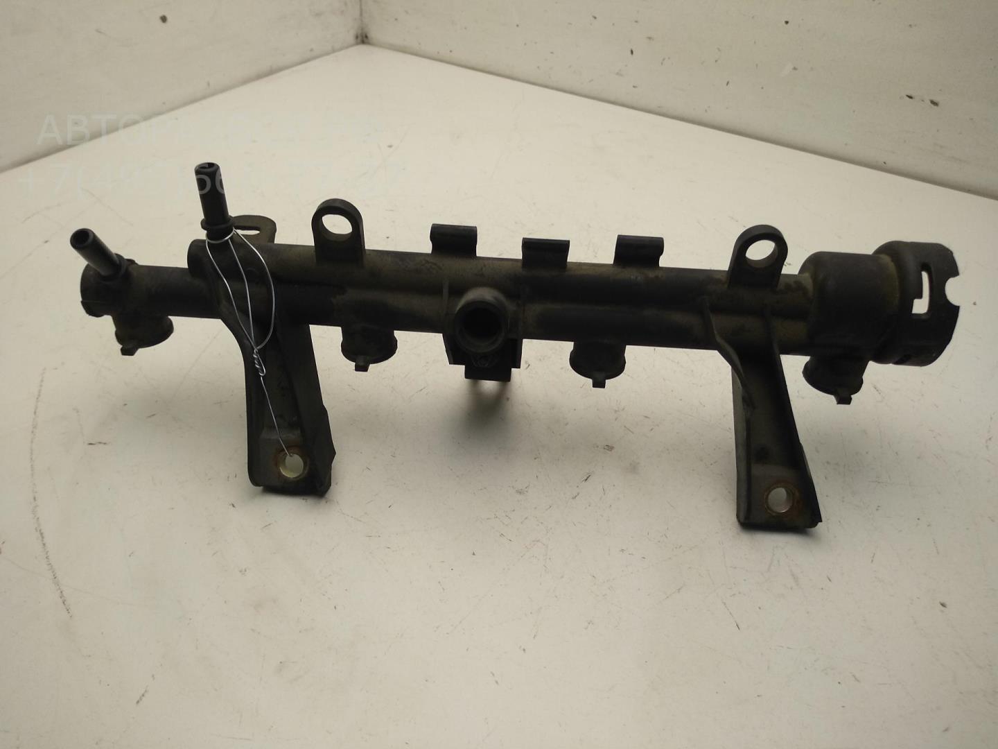 Рейка топливная (рампа)