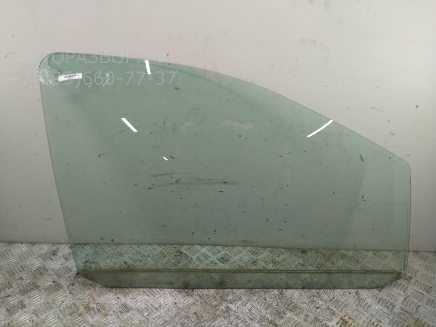 Стекло двери передней правой
