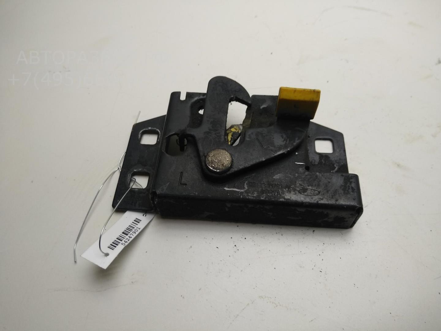 Замок капота