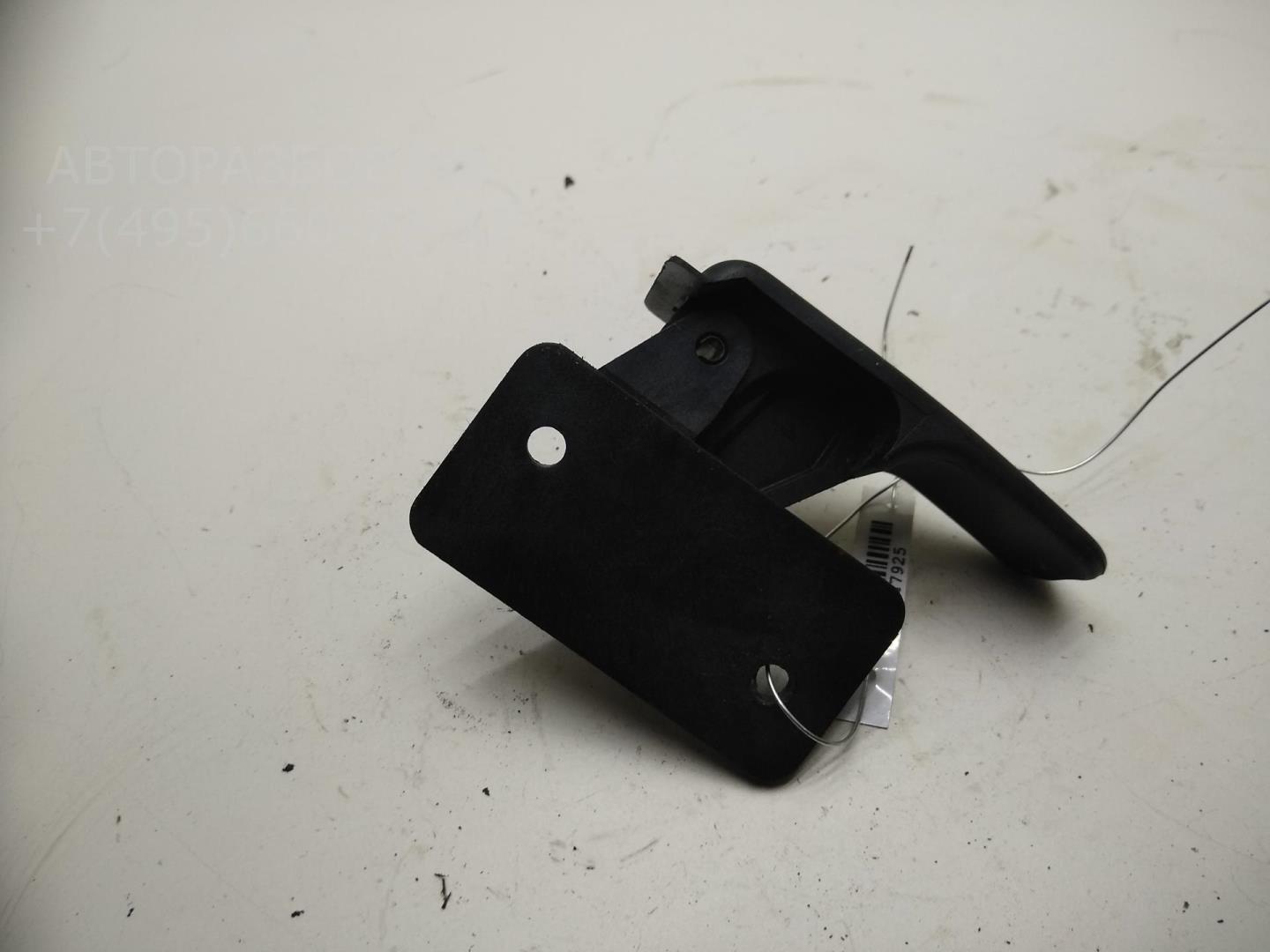 Ручка открывания капота