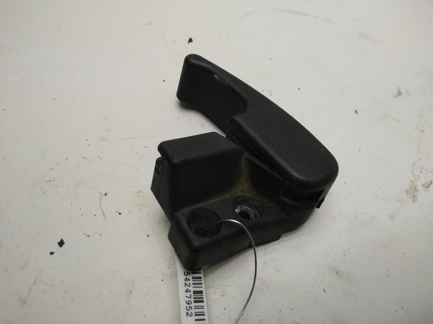 Ручка открывания капота