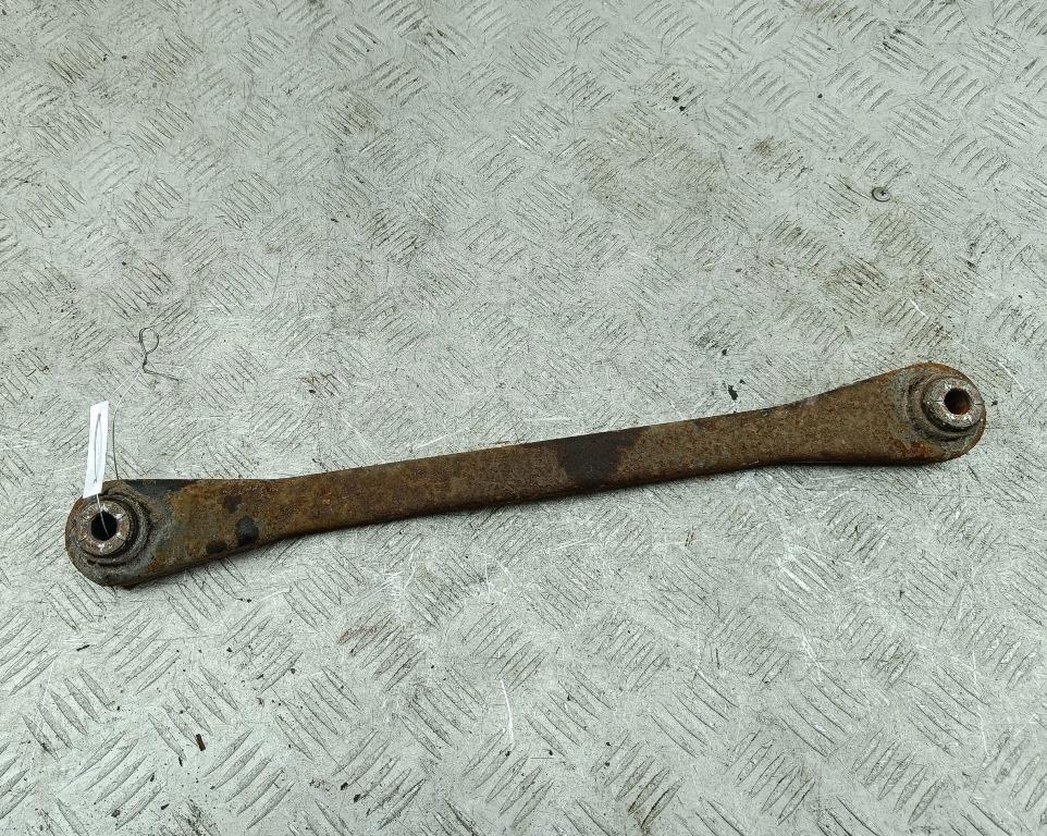 Рычаг задний правый