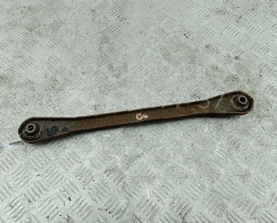 Рычаг задний правый