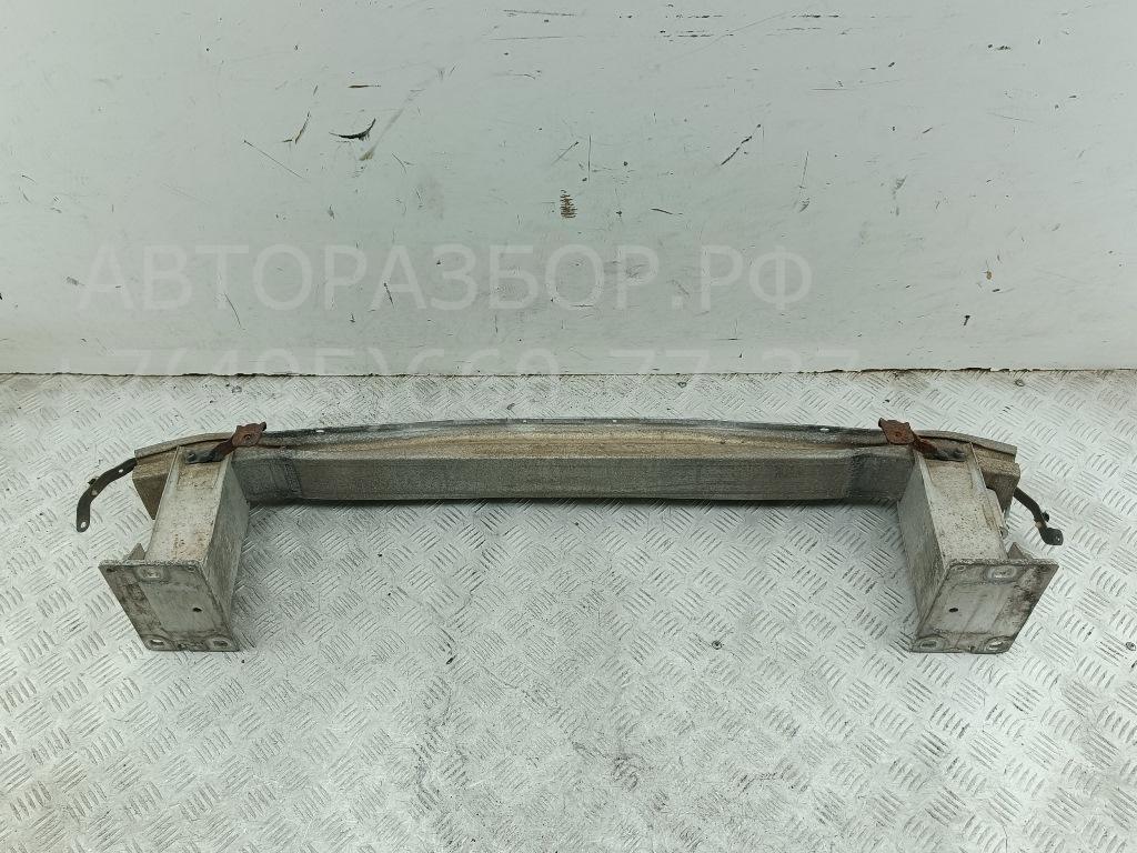 Усилитель переднего бампера