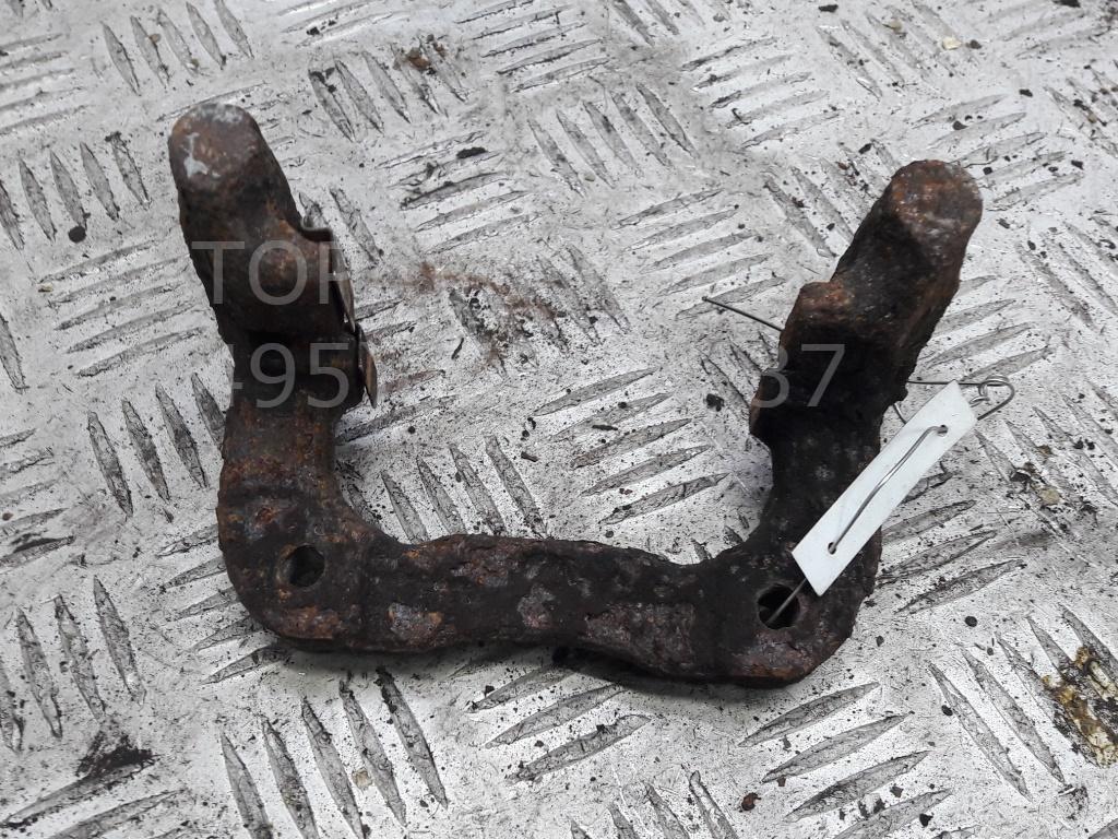 Скоба суппорта заднего