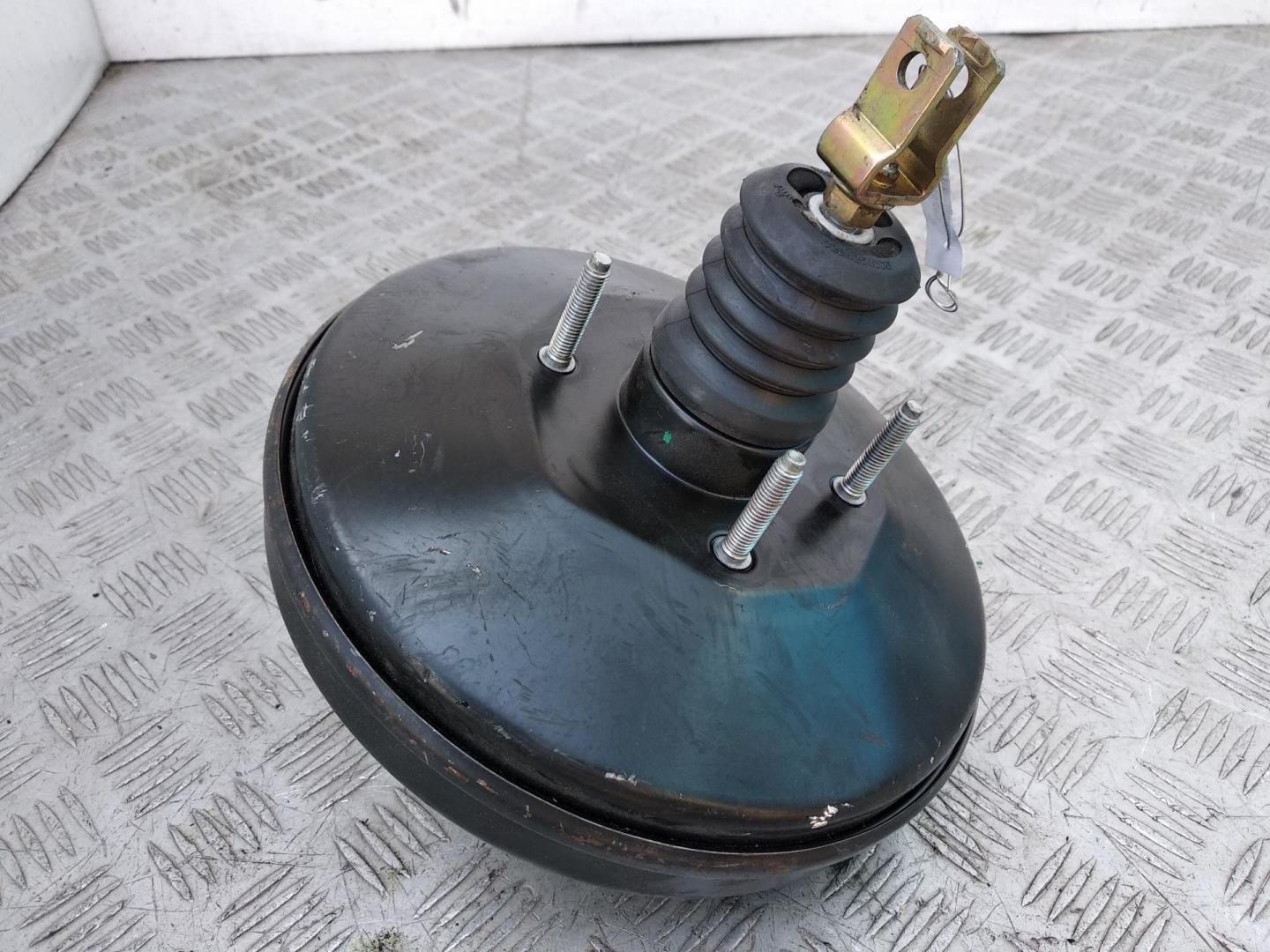 Усилитель тормозов вакуумный