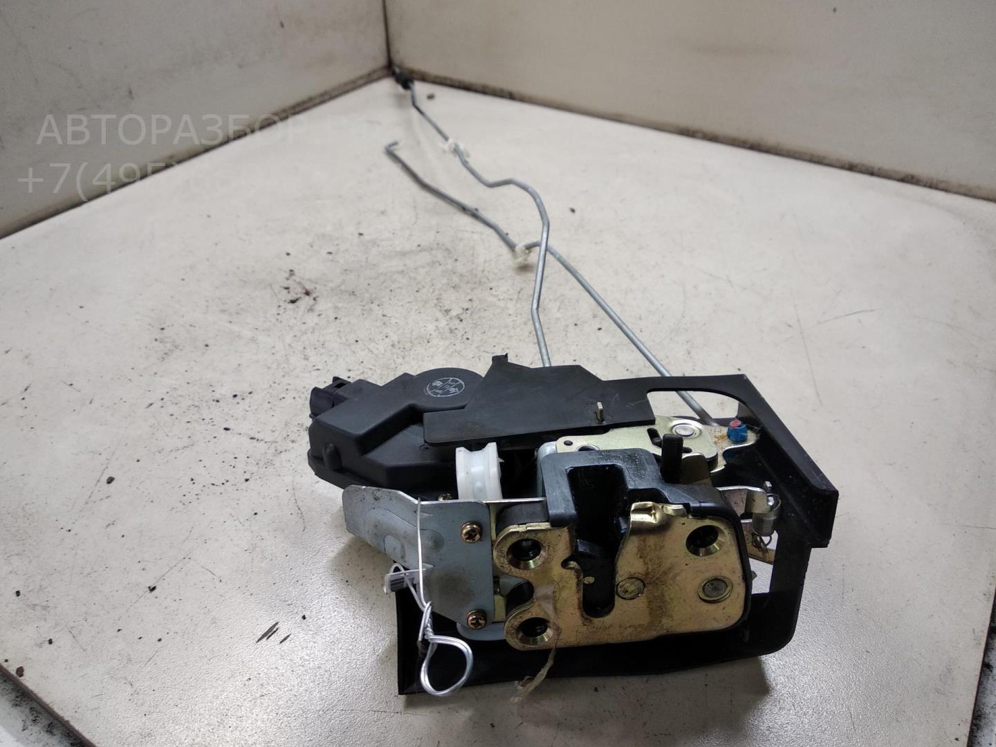 Замок двери задней правой