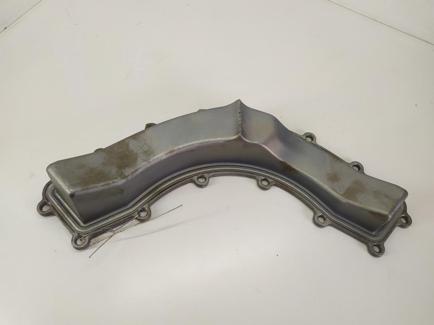 Крышка двигателя