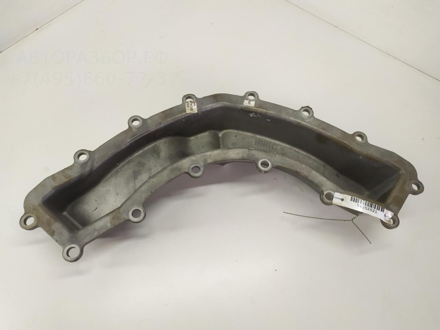 Крышка двигателя