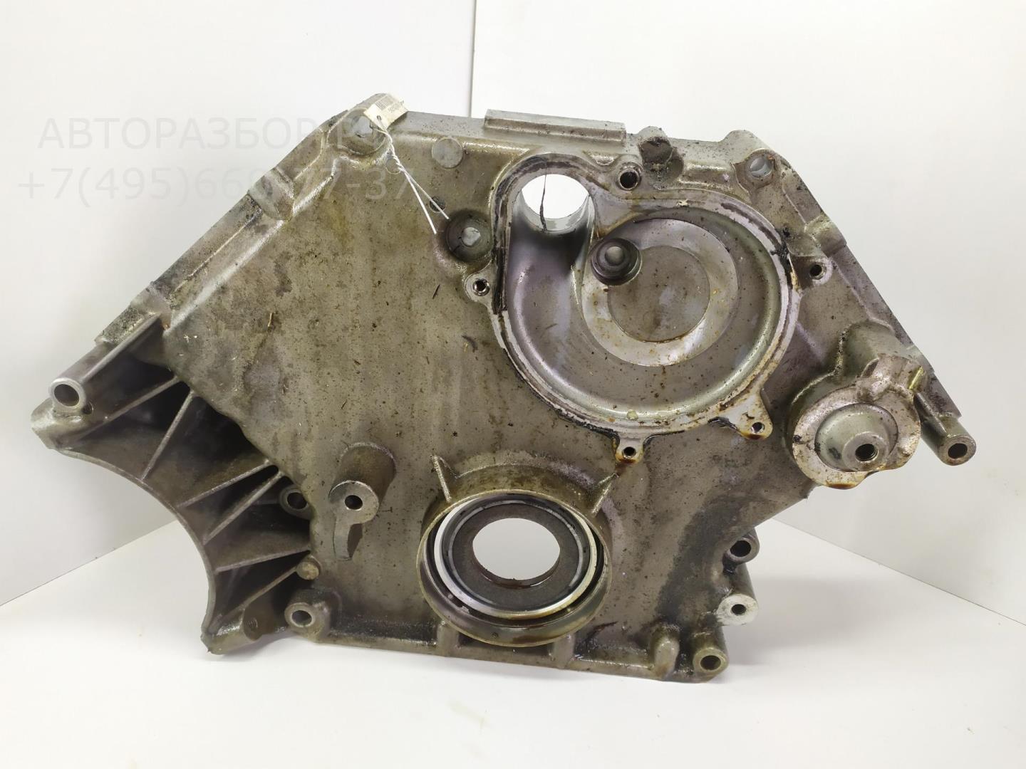 Крышка двигателя передняя