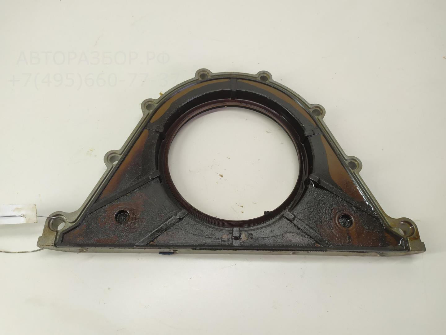 Крышка двигателя