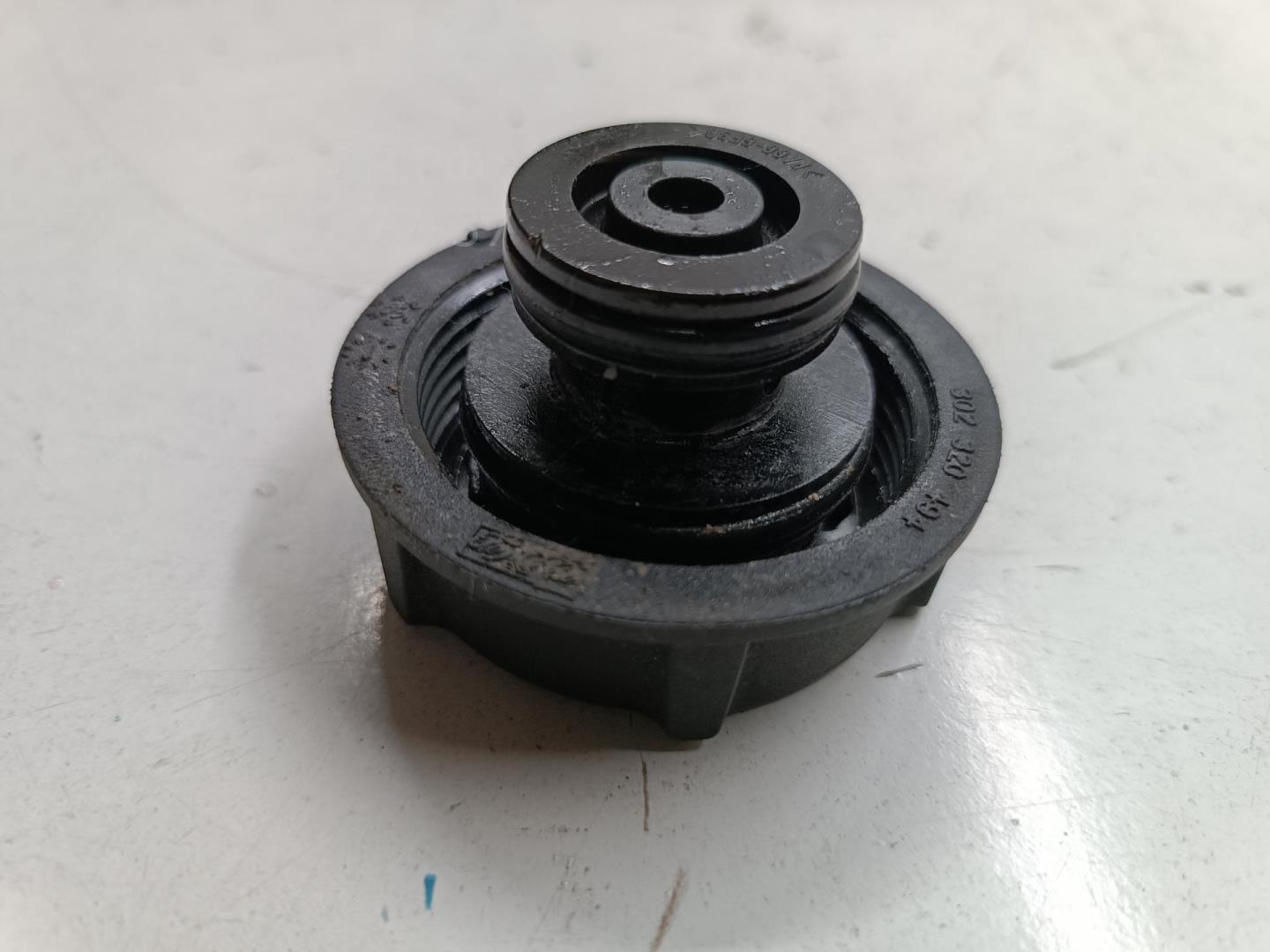 Крышка расширительного бачка