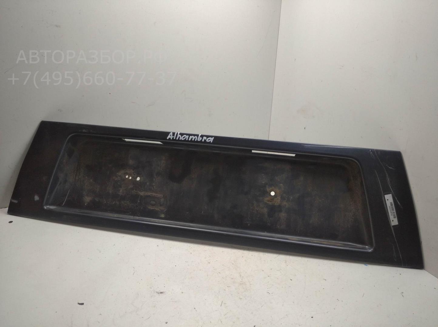 Накладка крышки багажника