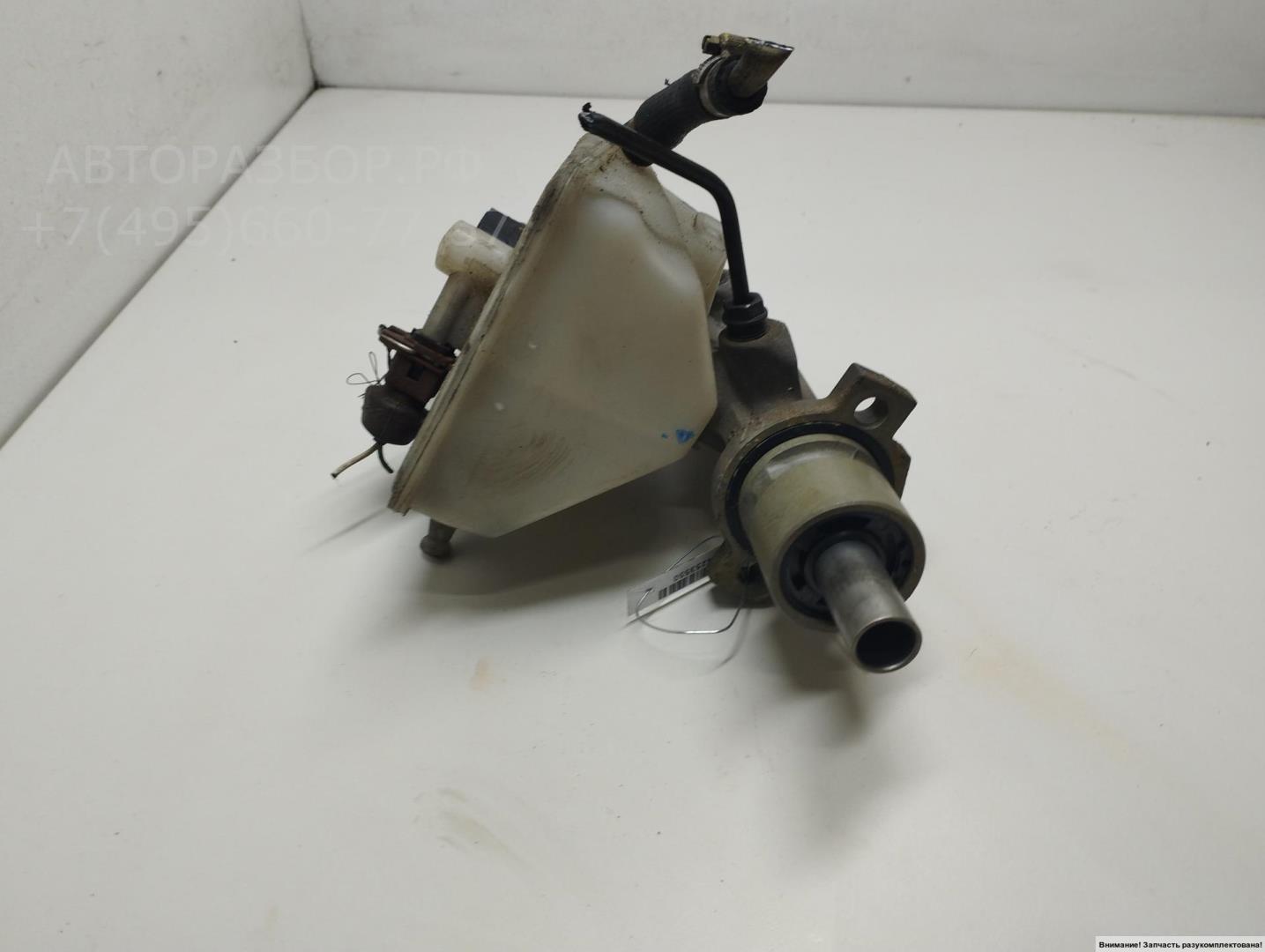 Цилиндр тормозной главный