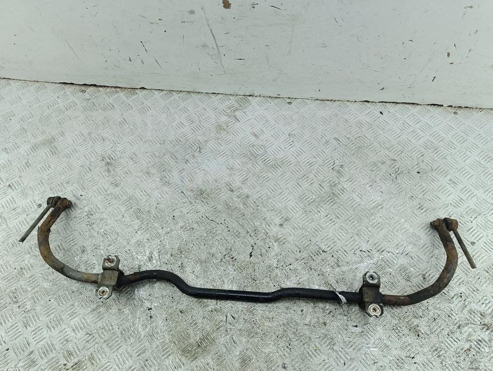 Стабилизатор передний