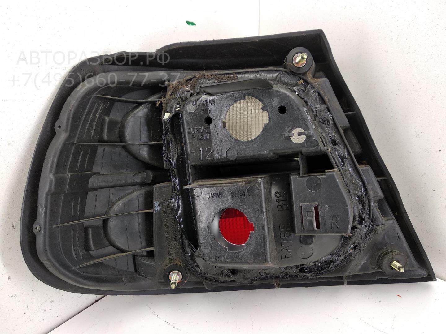 Фонарь задний правый