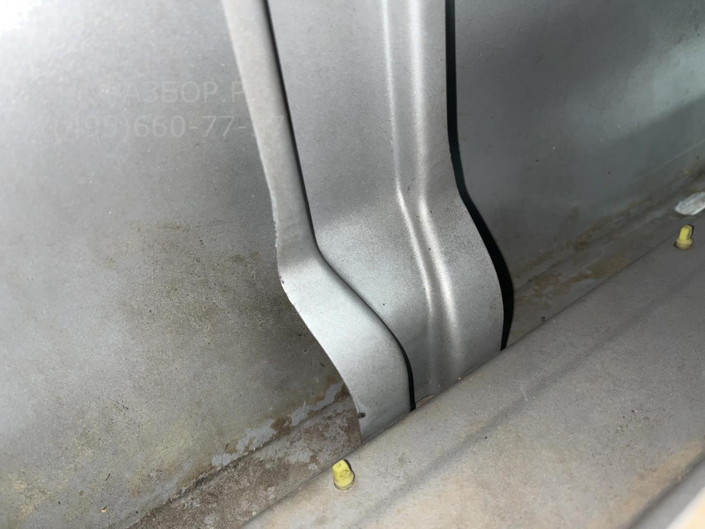 Дверь передняя правая