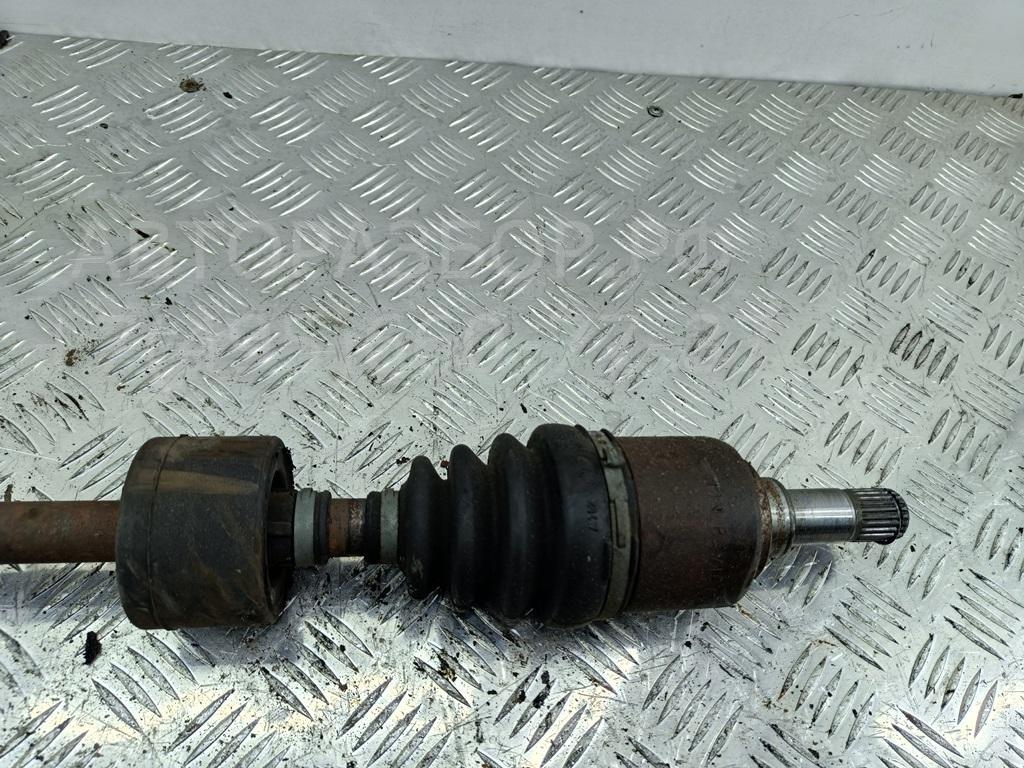 Полуось передняя правая