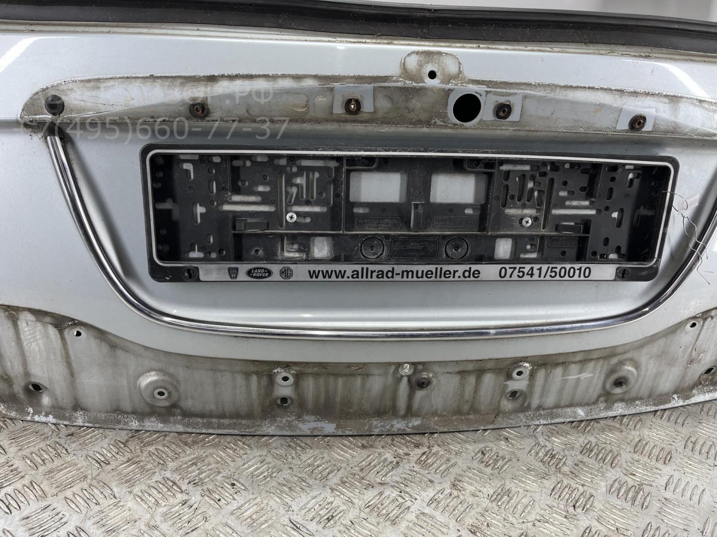 Дверь багажника