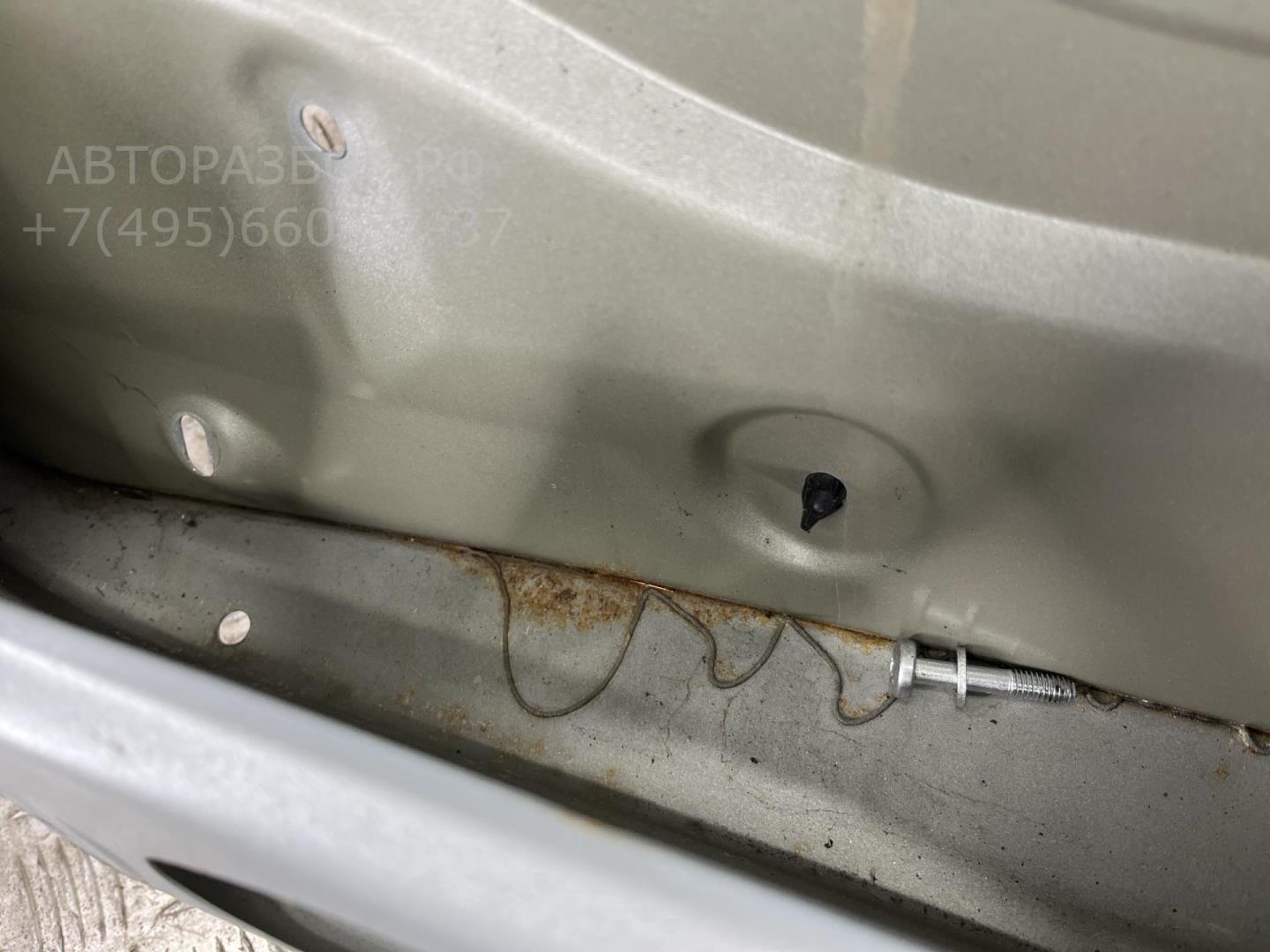 Дверь багажника