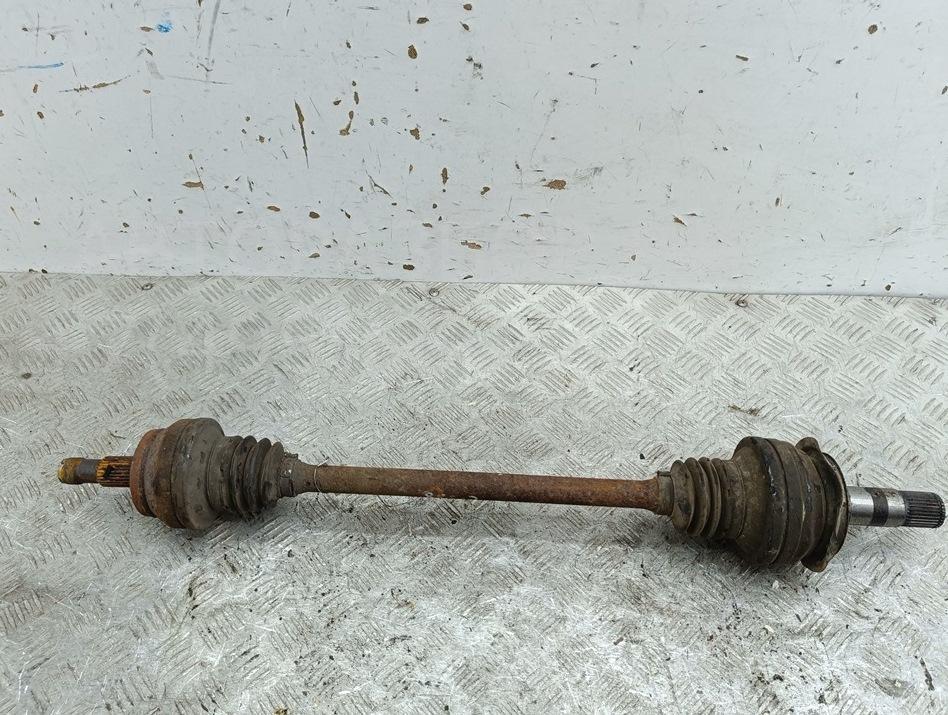 Полуось задняя