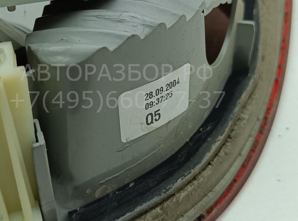 Фонарь задний внутренний правый