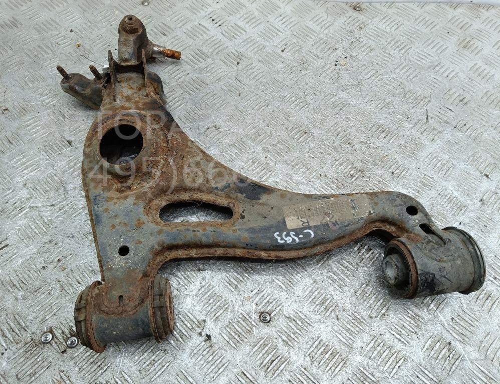 Рычаг передний правый