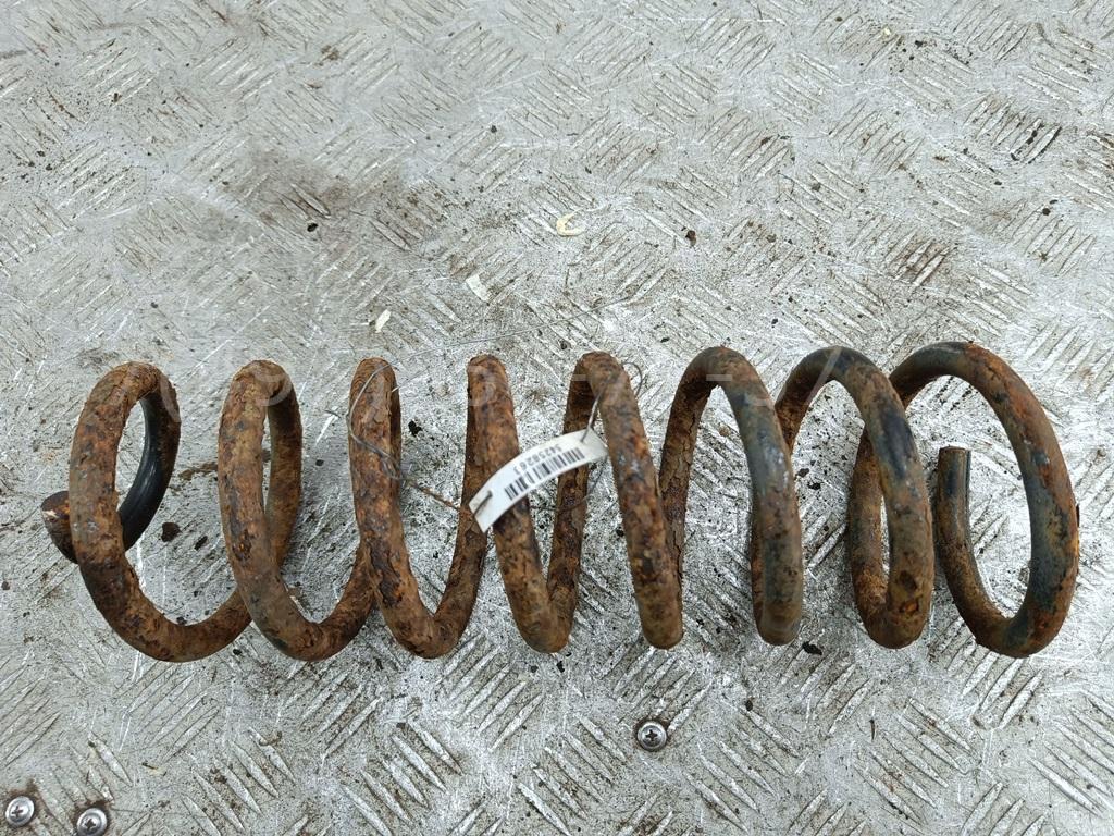 Пружина задняя