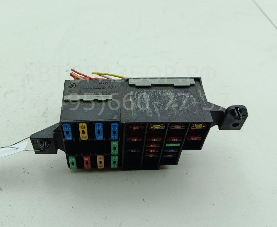 Блок предохранителей