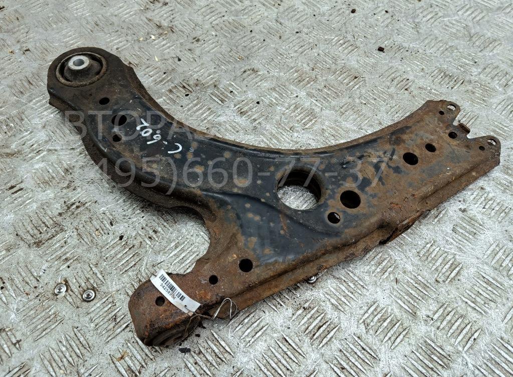 Рычаг передний левый